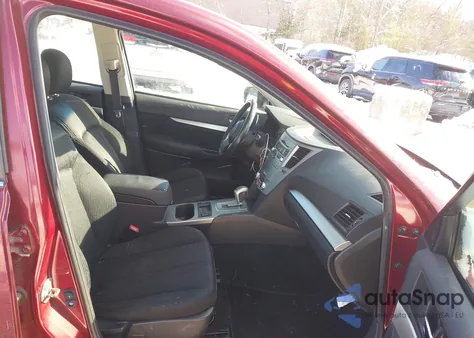 2011 Subaru Legacy 2.5I Premium из США, поврежденный, VIN 4S3BMBG62B3237691